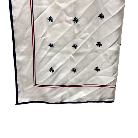 Scarf With Lions And Crest Ivory And Blue Square Scarf 31” X 32” - Picture 4 of 11